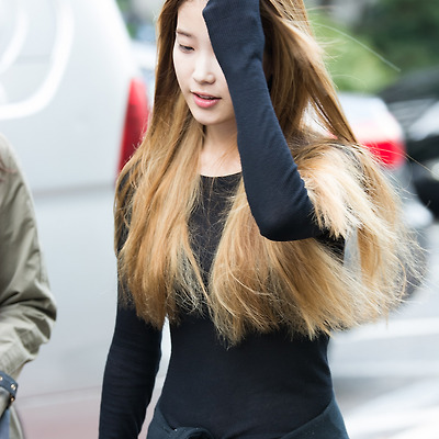 131011 뮤직뱅크 출근길 아이유 직찍 by 버칼리