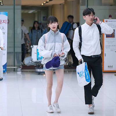 [170530] 김포공항 도착 아이유 직찍 by 달빛마차