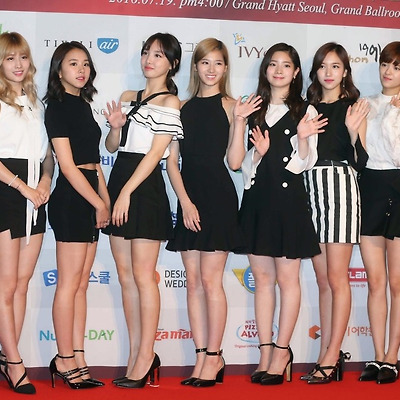 트와이스 '제 14회 올해의 브랜드 대상' 고화질 사진 5장