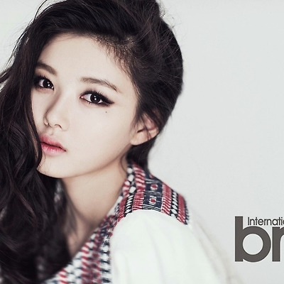 김유정 bnt 고화질 화보-D 5장