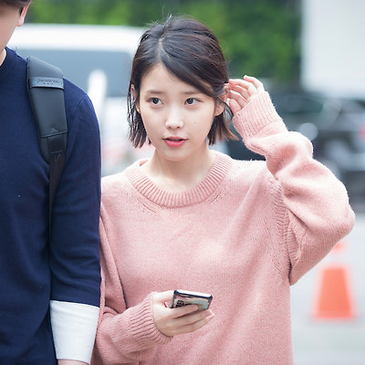 170425 유스케 출근길 아이유