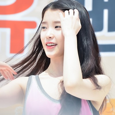 [15.04.26] 멕시카나 아이유 사인회 직찍 Part-1 by NaDia