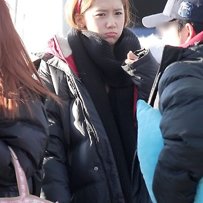 121224 소녀시대 공항 출국 윤아 뽀루퉁~