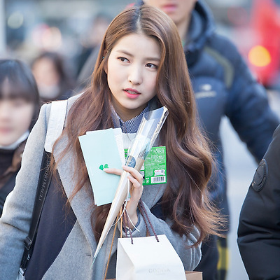 160226 뮤직뱅크 출근길 여자친구 소원 예린 신비