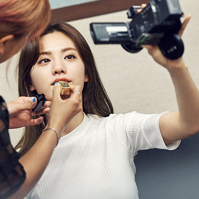 애프터스쿨 나나 입생로랑 틴트 메이크업 고화질 화보 5장