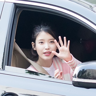 [17.04.28] 뮤직뱅크 아이유 퇴근길 직찍 by NaDia