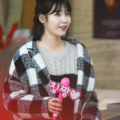 140120 유인나의 볼륨을 높여요 퇴근길 아이유 직찍