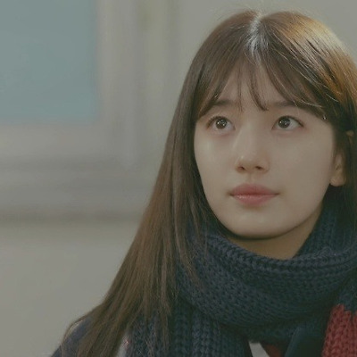 교복입은 수지(숮이)