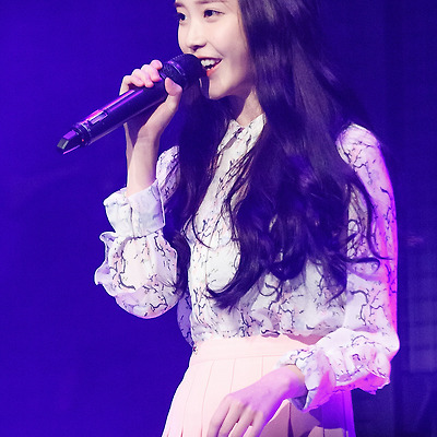 160301 서든어택 챔스결승전 축하무대 아이유 직찍 첫번째