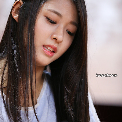 [PHOTO] 140815 AOA's Hot Summer 화보집 팬사인회 - 설현 by Girls Grapher