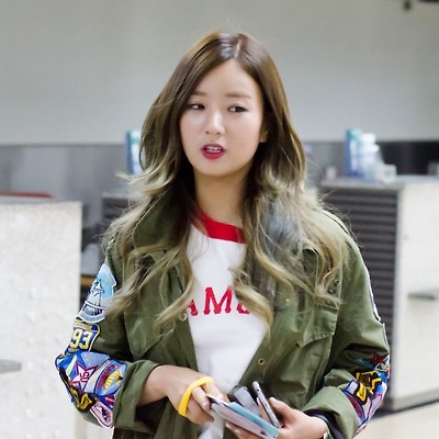 [15.04.25] 김포공항 에이핑크 뽀미 출국길 직찍 by NaDia