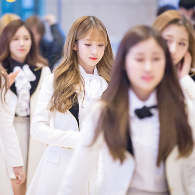 161213 골든글러브 출퇴근길 러블리즈 지애