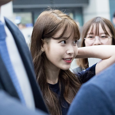 [16.08.28] 인천공항 아이유 입국길 직찍 by NaDia