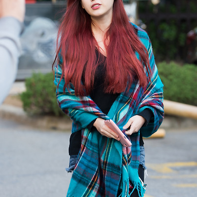 131018 뮤직뱅크 출근길 아이유 직찍 by 버칼리