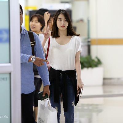 2014-06-15 김포공항 아이유 입국 직찍