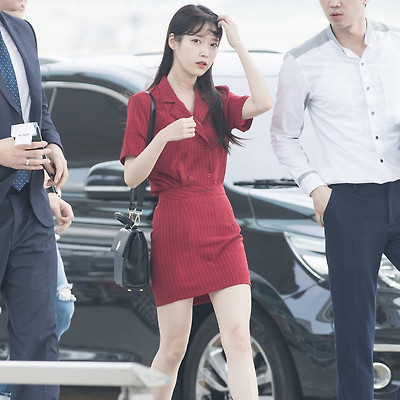 [16.07.29] 인천공항 아이유 충칭 출국길 직찍 by NaDia