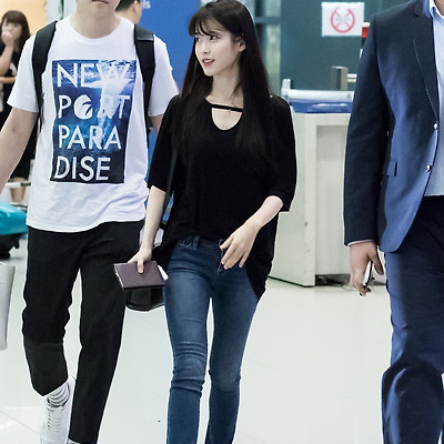 [16.08.01] 인천공항 아이유 입국길 직찍 by NaDia
