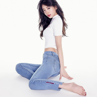 수지 게스 2017 수지 데님 고화질 화보 7장