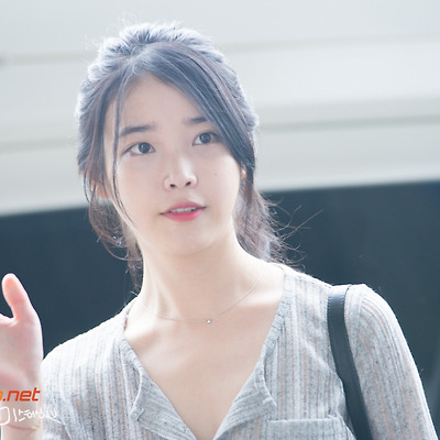 140718 아이유 김포공항 출국 by 미스터신iu