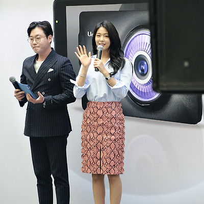 20170304 유라이브 알바트로스5 런칭기념 설현 팬사인회