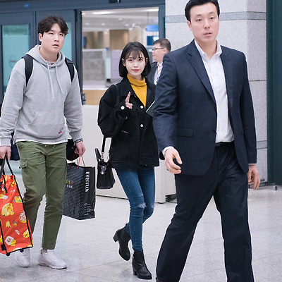 [170109] 인천공항 입국 아이유 직찍  by 달빛마차