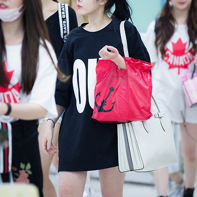 170526 김포공항 입국 러블리즈 지애