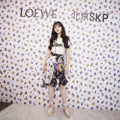 우주소녀 성소 [로에베 x 파울라 이비자] 팝업스토어 행사 초고화질 사진 5장