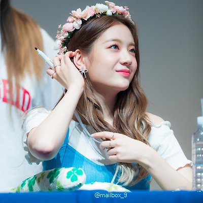 규리 언니는 저렇게 고상하지 않아요