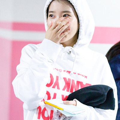181011 아이유 아는형님 퇴근 직찍