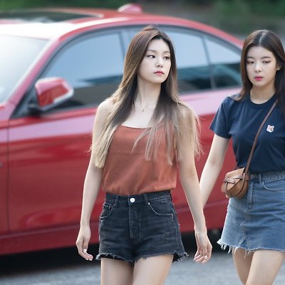 머리 내린 있지 예지의 청순 모먼트