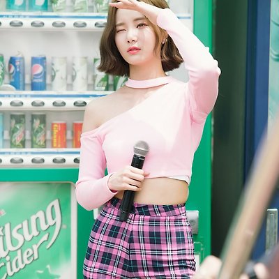 몸매 얼굴의 점까지 완벽한 모모랜드 연우