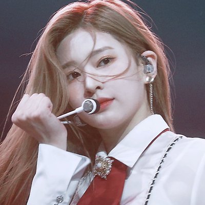 LA 케이콘에서 멋쁨 돋는 아이즈원 김민주