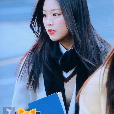 이달의 소녀 현진 졸업식 직찍
