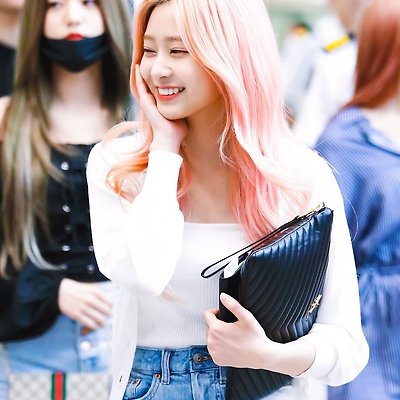이달 초 얼굴 공격 오졌던 아이즈원 김민주