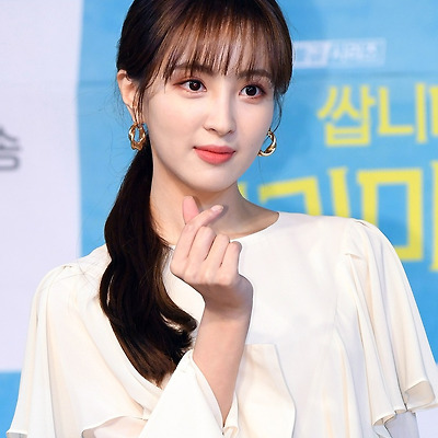 정혜성 드라마 [쌉니다 천리마마트] 제작발표회 고화질 사진 5장