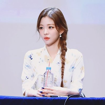 참한 척하는 프로미스나인 이채영