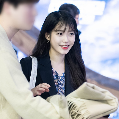 [18.02.26] 리틀 포레스트 VIP 시사회 아이유 퇴근 직찍 by 두탕구리