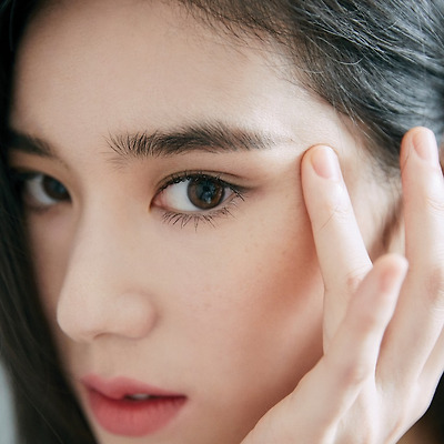 정은채 엘르 2018 7월호 고화질 화보 5장