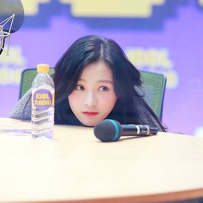 에이프릴 이진솔 고화질 사진 22장