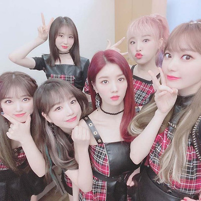 아이즈원 블룸아이즈 앨범 극찬 리뷰 (박희아 기자, 김윤하 평론가)