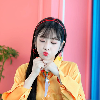 러블리즈 2019시즌그리팅 무민 유지애 고화질 사진