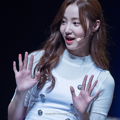 모모랜드(MOMOLAND), 연우; 부산 원아시아 페스티벌, BOF 팬미팅