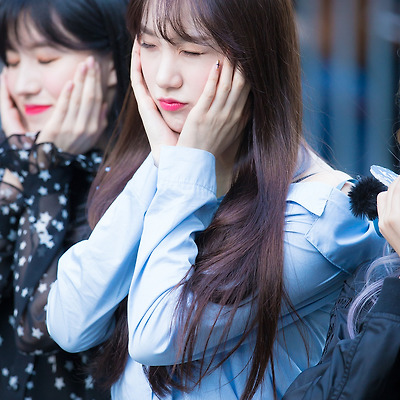 170915 뮤직뱅크 출근길 프리스틴 로아 시연