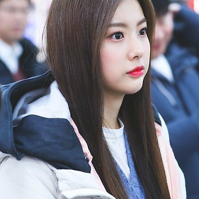 아이즈원 강혜원 181211 고화질 사진 4장