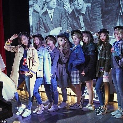 트와이스 스위스 방문 미공개 초고화질 화보 10장