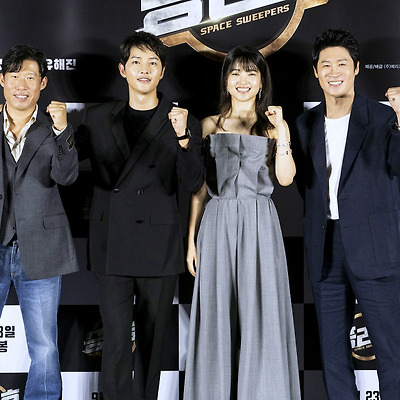 김태리 영화  승리호  제작보고회 초고화질 사진 4장