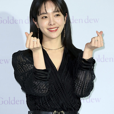 한지민 골든듀 토크 콘서트  Diamond is You  포토월 행사고화질 사진 7장