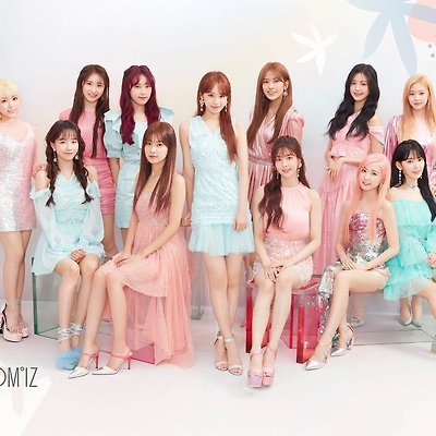 [아이즈원 초동 신기록] 정규 1집 음반 블룸아이즈(BLOOM*IZ) 예약 판매만으로 이미 10만 장 넘어서!