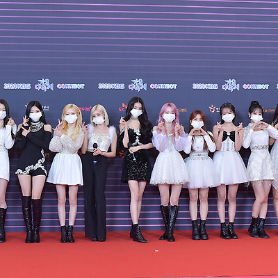 2020년 코로나19 시대의 걸그룹