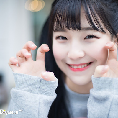 프로미스나인 백지헌만 디스패치 고화질 사진 8장